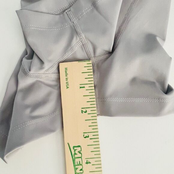 NEW Nike Pro Tight Fit Shorts Medium 2.5" Training Run Gray Dri Fit Clinching - Picture 14 of 14